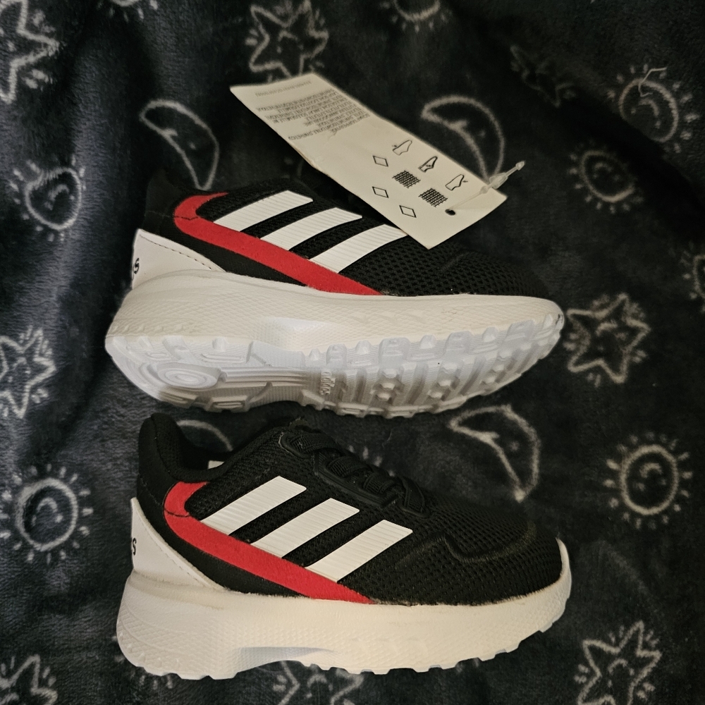 Infant Size 3k adidas Black Red Iconic Stripe